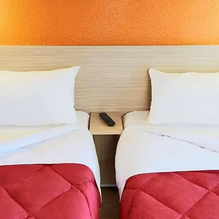 Premiere Classe Villepinte Centre - Parc Des Expositions Hotel 2*