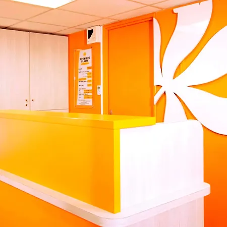 מלון Premiere Classe Centre - Parc Des Expositions 2*