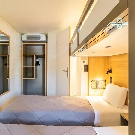 Premiere Classe Centre - Parc Des Expositions Hotel 2*