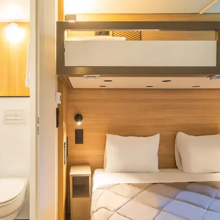 Hotel Premiere Classe Centre - Parc Des Expositions 2*