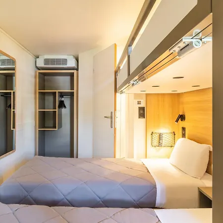 Premiere Classe Centre - Parc Des Expositions Hotel 2*